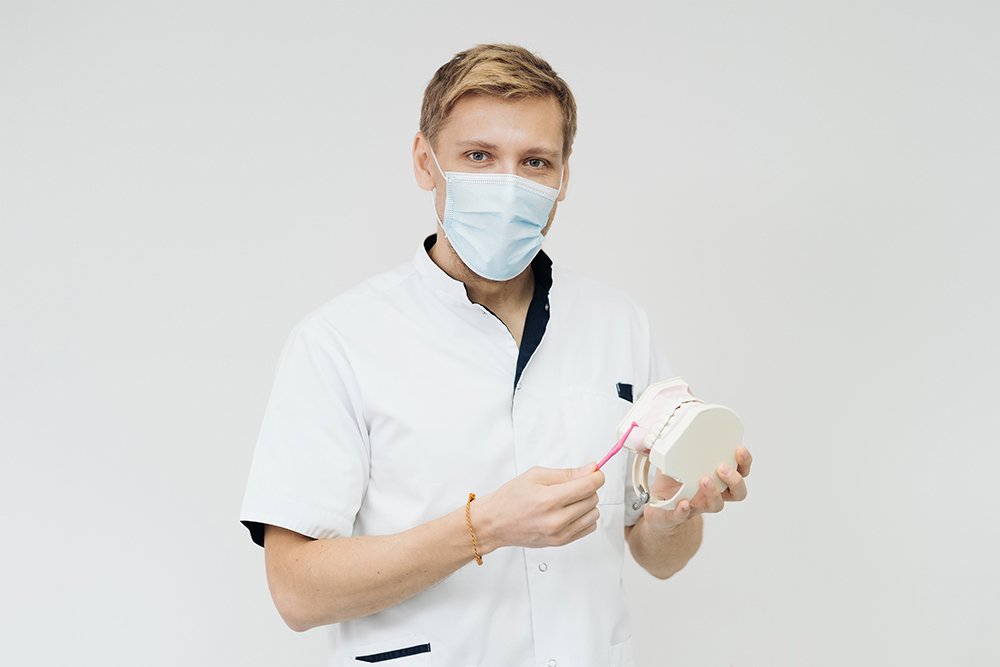 ¿Cómo cepillar los dientes?